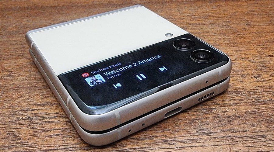 review samsung z flip 3